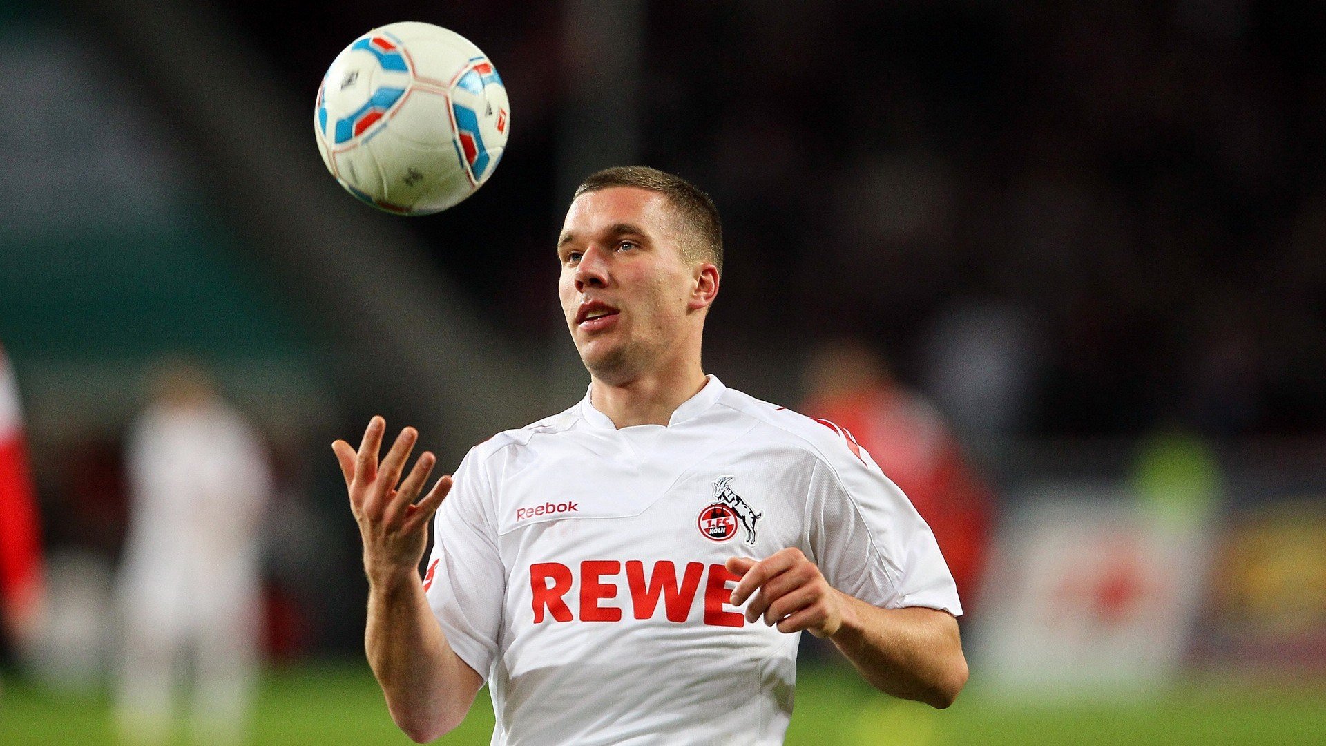 开云体育在线入口-德甲球队构建动态语义+空间识别系统用于快速切换战术,空间位置识别